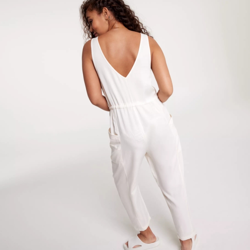 CALIA by Carrie Underwood Cream Jumpsuit Sleeveless Relaxed Fit - Picture 2 of 7